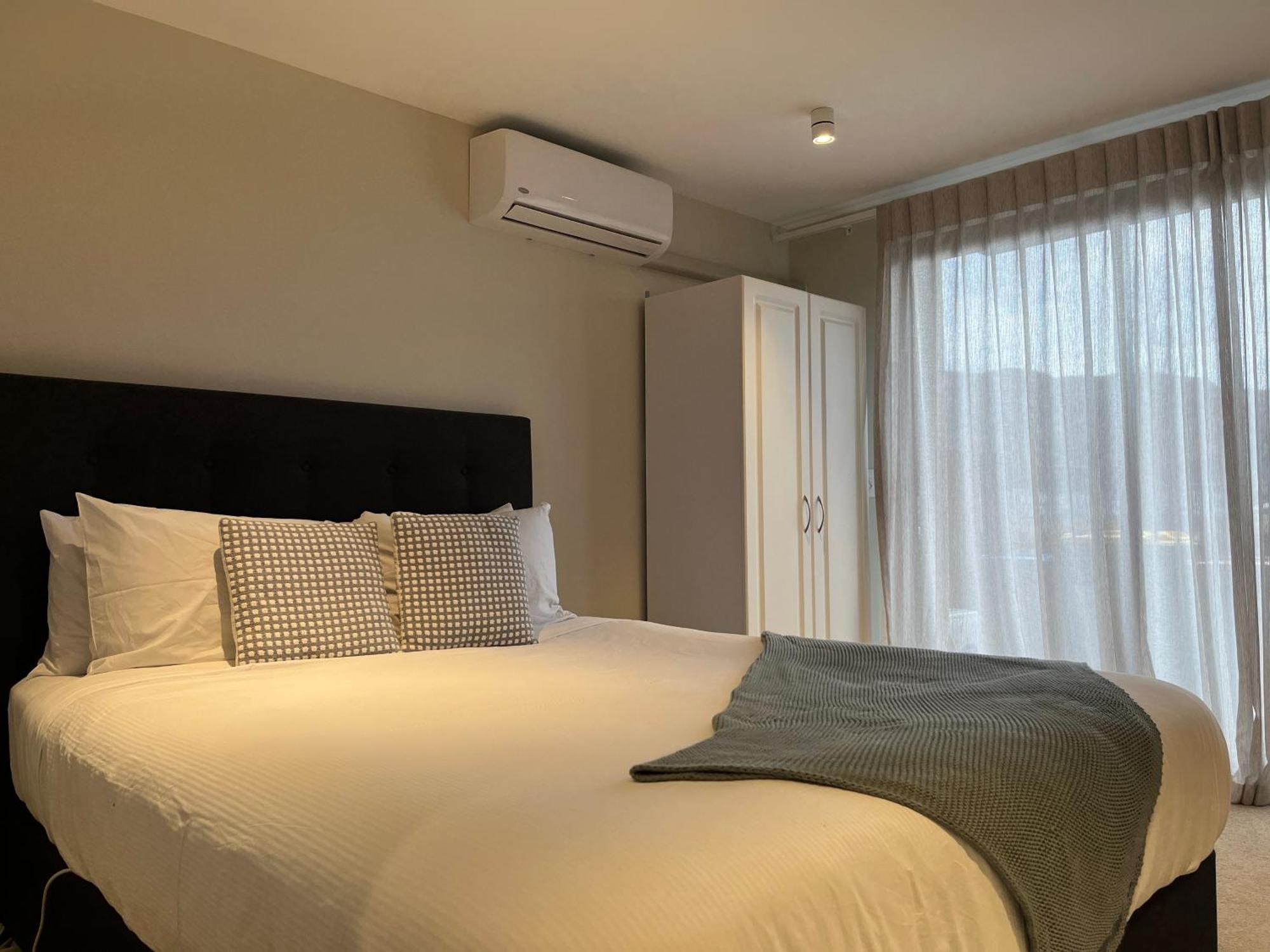 Queenstown Studio - 5Mins To Airport - Aircond - Free Wifi - Walk To Centre Bagian luar foto