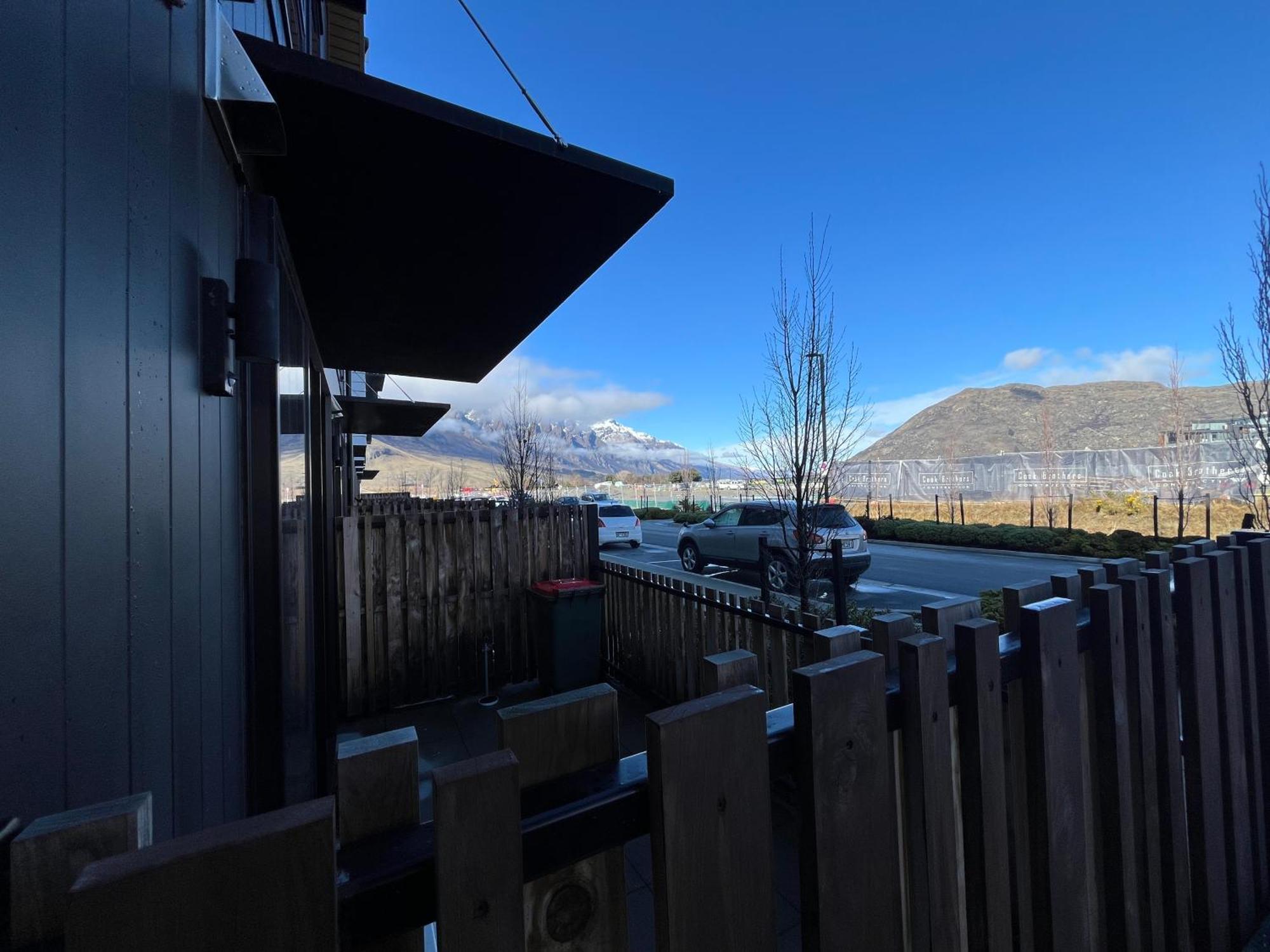 Queenstown Studio - 5Mins To Airport - Aircond - Free Wifi - Walk To Centre Bagian luar foto